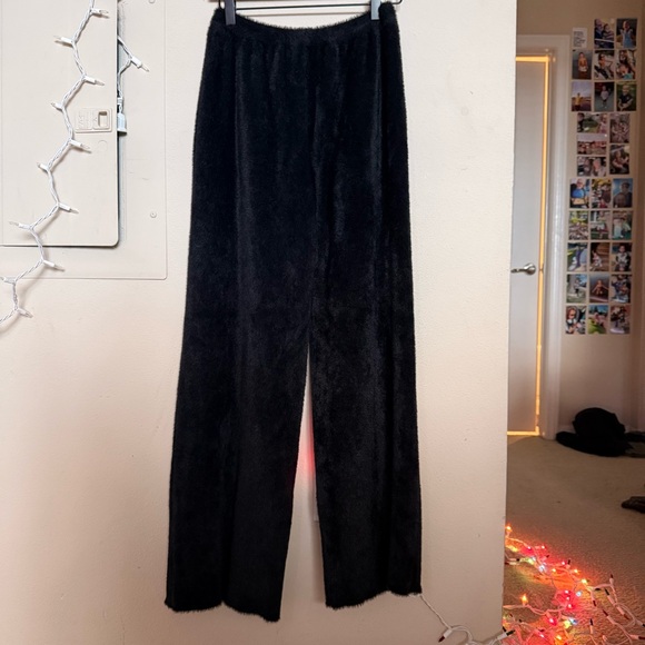 Molly Bracken Black Plush Pants - Picture 3 of 12